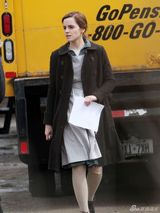 组图：艾玛-沃特森新片开拍 片场庆祝24岁生日