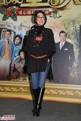 组图：《名媛望族》剧组齐聚宣传 杨怡压力大长痘