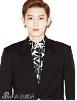 组图：韩团EXO全员正装写真 展英姿帅男魅力