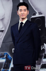 组图：崔江熙朱元宣传《7级公务员》金敏瑞带伤