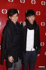 组图：《劲歌金曲》录影 阿Sa(蔡卓妍)梁汉文亮相