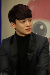 高清组图：张力尹与EXO成员CHEN做客聊《呼吸》