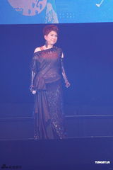 组图：邓智伟演唱会群星助阵 黄宗泽吃林峰醋