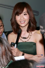 阿Sa(蔡卓妍)杨丞琳姐妹相见欢 撞色搭配齐赞好声音