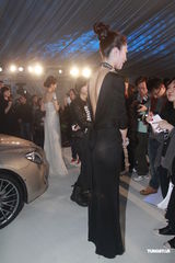 组图：熊黛林不听郭富城音乐 半露酥胸大秀性感