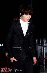 高清组图：金秀贤获大众文化奖 EXO-K等热唱助阵