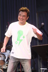 组图：陈升自嘲“滚石二哥” 演唱会与周华健硬碰硬