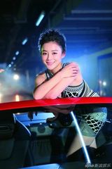 组图：袁姗姗大气登封面 纯真少女性感脱变