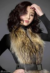 组图：美人周牧茵写真曝光 尽显灵动展低调奢华