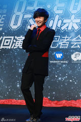 组图：林俊杰个唱宣传造势自曝将秀完美身材