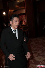 组图：吴卓羲否认恋傅嘉莉 苟芸慧被赞幸运