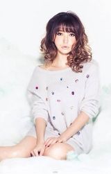 组图：ViVi当家模特藤井莉娜从杂志毕业