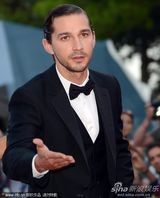 组图：罗伯特雷德福白衣潇洒 希亚-拉博夫黑装帅气