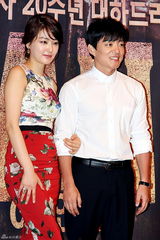 幻灯：SBS新剧《GIANT》发布会 李凡秀朴珍熙助阵