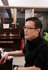 组图：“最佳拍档”逆袭 王晶刘伟强赌战《大上海》