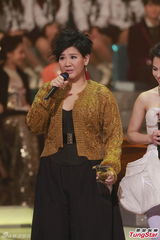 组图：TVB劲歌金曲落幕 容祖儿林峰成大赢家