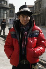 高清图：邵兵上海拍《追捕》 透露自己当导演拍电影