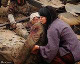 高清：袁文康《常德》杀青 结局悲壮众人泪撒片场