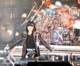 组图：摇滚乐队X-JAPAN完全复活 横滨开唱气氛爆棚