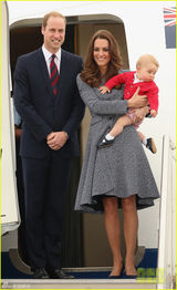 组图：凯特王妃启程回国 小王子表情略囧显不舍