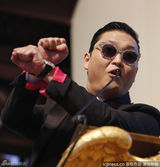 组图：鸟叔PSY哈佛大学演讲 现场跳骑马舞卖萌