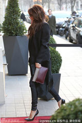 组图：贝克汉姆举家为三公子庆生 克鲁兹顽皮