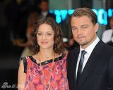 幻灯图集：《盗梦空间》英国首映 莱昂纳多左拥右抱