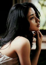 高清组图：石原里美登杂志封面 玉女转型熟女