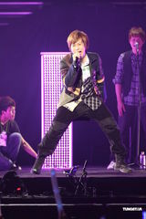 组图：五月天诺亚方舟平安夜演唱会万名歌迷同贺