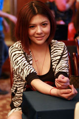 组图：杭州快女50强全新造型定妆 晋级赛舞台装曝光