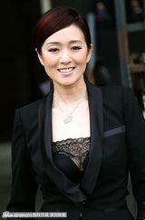 组图：巴黎2011秋冬时装周 巩俐范冰冰华丽亮相 