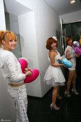 高清组图：Lotte Girls狂欢歌友会 歌迷祝福送大麦