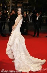 组图：《武侠》戛纳首映 汤唯金城武帅哥美女配