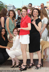 高清图：《妓院里的回忆》发布会 杰斯敏清新迷人