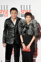 高清图：徐静蕾牵手黄立行 《杜拉拉》未映先拿奖