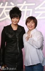 组图：李宇春续约天娱 推出新歌《序幕》