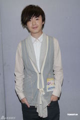 组图：洪卓立不为金钱拍裸照 江若琳赞罗仲谦身材