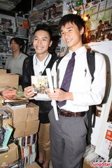 组图：陈柏宇推新专辑望无线与五大破冰