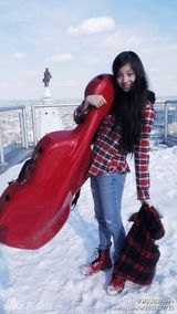 组图：台湾清纯大提琴公主走红 三姐妹秒杀宅男