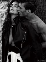 组图：47岁克劳馥情欲大片 酥胸半露与嫩男野战