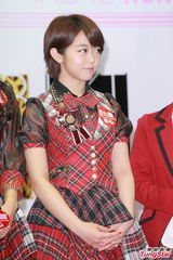 组图：AKB48在港开见面会 众成员大赞香港美食