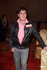 组图：谭咏麟重返无线与郑裕玲再合作