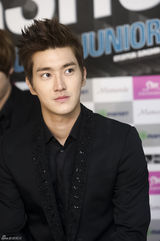 高清组图：Super Junior首尔开唱 f(x)任嘉宾助阵