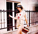 高清组图：藤井莉娜登杂志封面 秀夏日潮流装扮