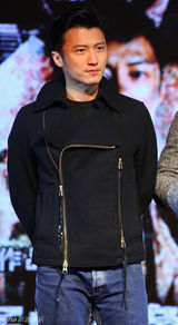 组图：《救火英雄》余文乐劫财谢霆锋