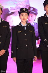 组图：春推会婆妈戏扎堆 制作方面有窘境