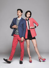 组图：孔侑高俊熙合拍广告 双双捧脸卖萌