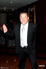 组图：谷祖琳与同学结婚 吴君如曾志伟等众星出席