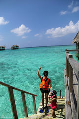 组图：18岁最萌年龄差兄妹走红 哥哥阳光帅气