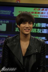 组图：EXO-K成员KAI迎接二十岁成人礼